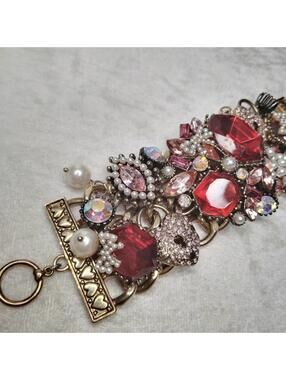 BETSEY JOHNSON Pink Hearts & Victorianesque Motif Heavy Bracelet 6.5"